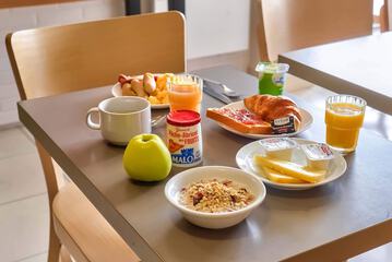 Breakfast buffet