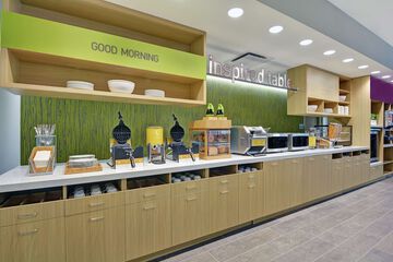 Breakfast/Coffee Service 38 of 47