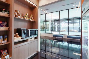Snack bar