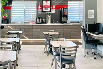 Breakfast area