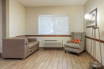 Hotel Interior 4 of 33