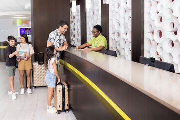 Check-in/check-out kiosk