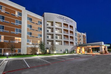 Courtyard by Marriott Austin Northwest / Lakeline