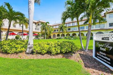 Crystal Bay Hotel