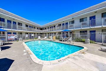 Motel 6 Oakland CA Airport