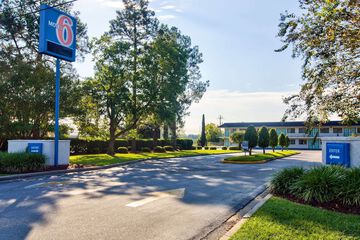 Motel 6 Valdosta GA - University