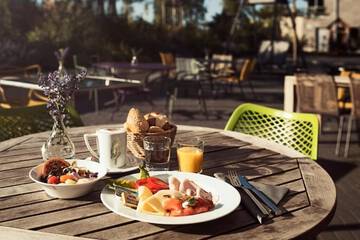 Sundeck