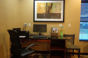 Business Center 31 of 32