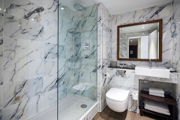 Bathroom shower