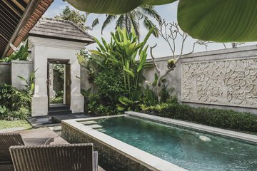 Private pool