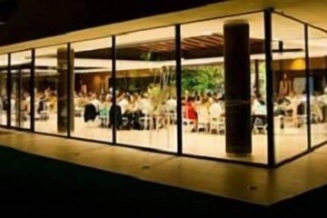 Food court