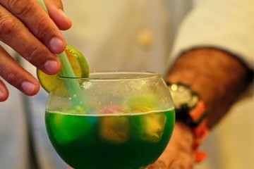 Poolside bar