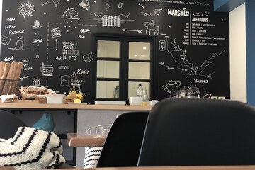 Breakfast area