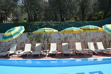 Infinity pool