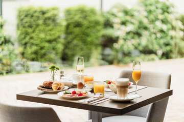 Breakfast area