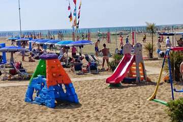 Children's play area - outdoor