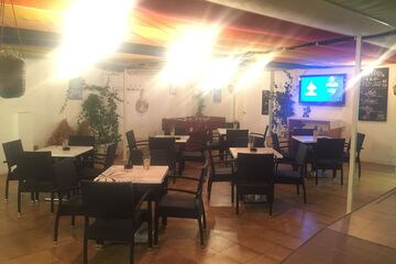 Poolside bar