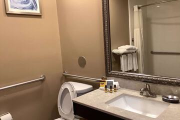 Room 9 of 27