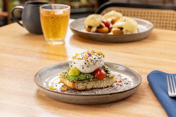 Breakfast/Coffee Service 93 of 109