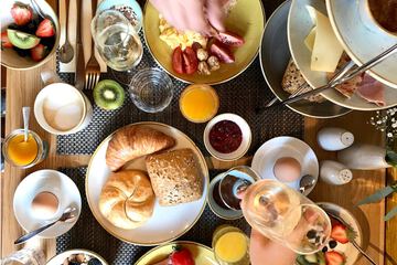 Breakfast meal