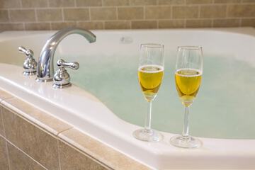 Private spa tub