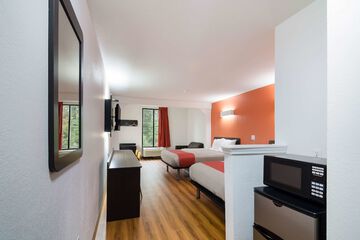 Room 17 of 31