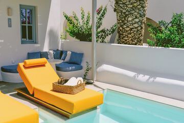 Private pool