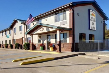 Cassville Four seasons Inn & suits