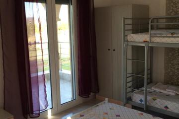 Photo 33