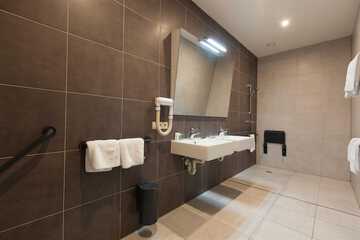 Bathroom sink
