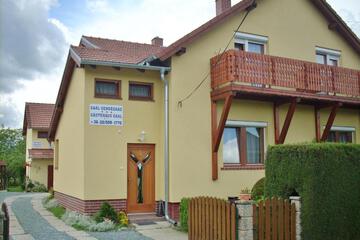 Photo 10