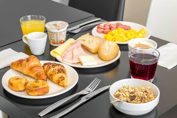 Breakfast meal