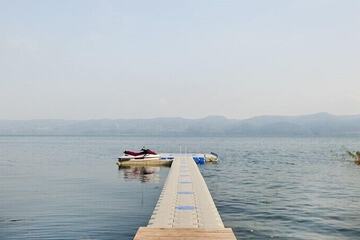 Dock