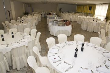 Banquet hall
