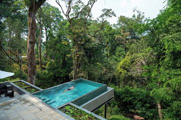 Private pool