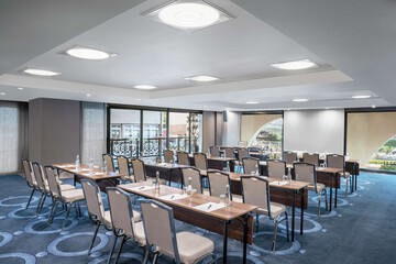 Meeting facility