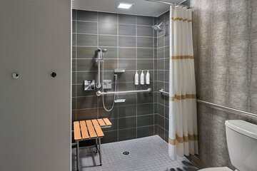 Room 22 of 61