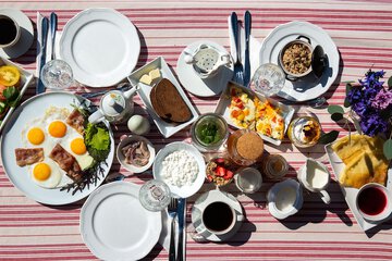 Breakfast meal
