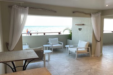 Beach bar