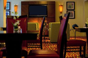 Lounge 37 of 41