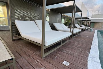 Rooftop pool