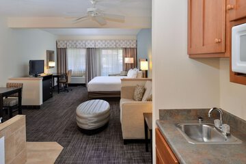 Room 31 of 82