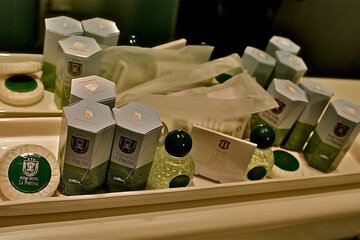Bathroom amenities