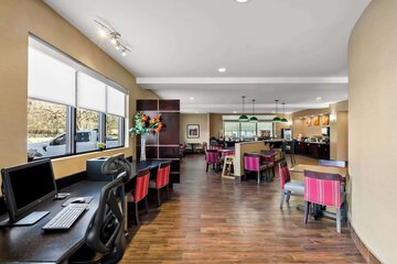 Business Center 64 of 64