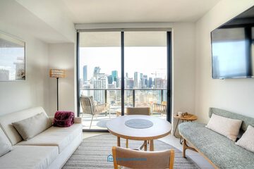 Room 16 of 38