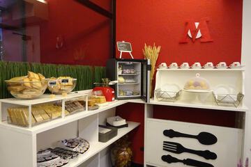 Breakfast area