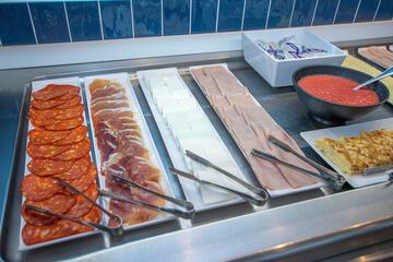 Breakfast buffet