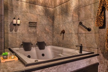 Private spa tub