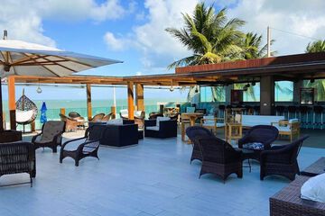 Poolside bar