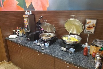 Breakfast/Coffee Service 31 of 35